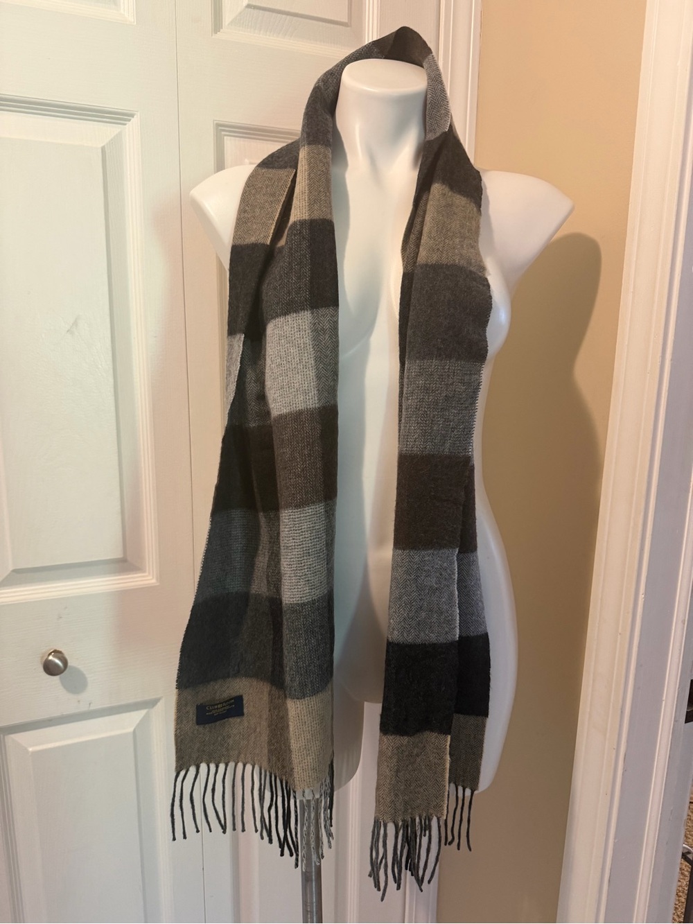 Classic Plaid Cashmere Scarf